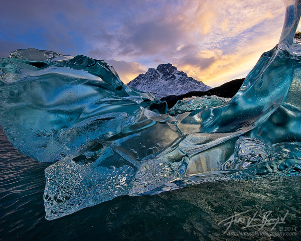 Crystalline Iceberg, Patagonia, Lago Grey