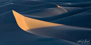 Mesquite Sand Dunes, Death Valley National Park, California, first light, peak